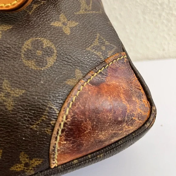 Louis Vuitton monogram shoulder bag - Picture 13 of 16